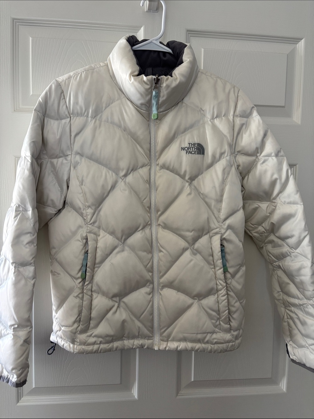 The North Face ALIS vintage 550 Down Quilted Puffer - Marshmallow color